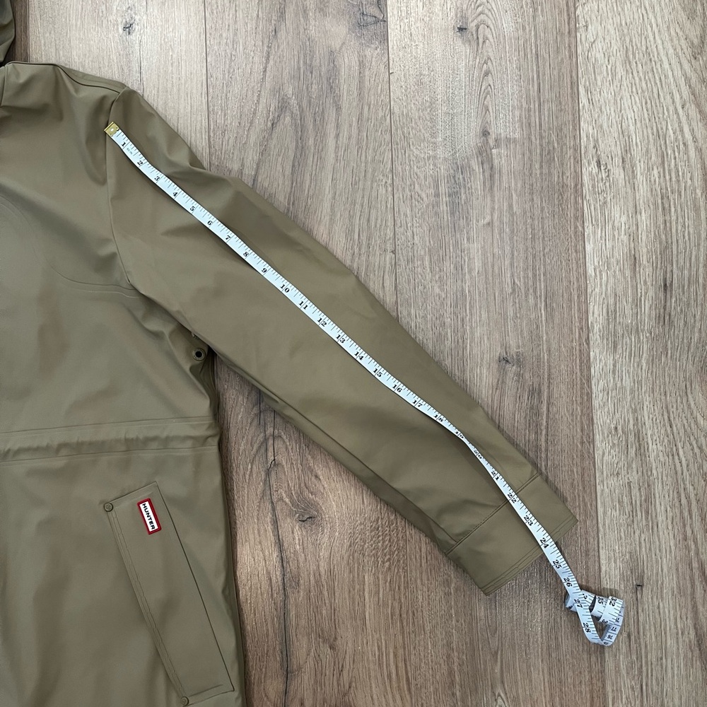 Hunter Women's Tan Rubberized Hooded Raincoat - Picture 6 of 7